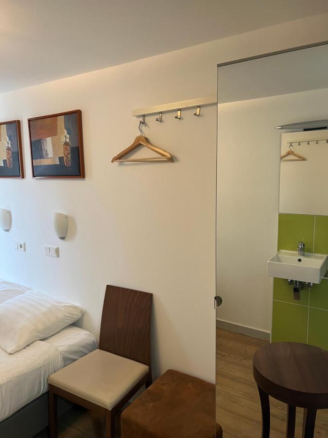 Max Hotel Amsterdam Luaran gambar